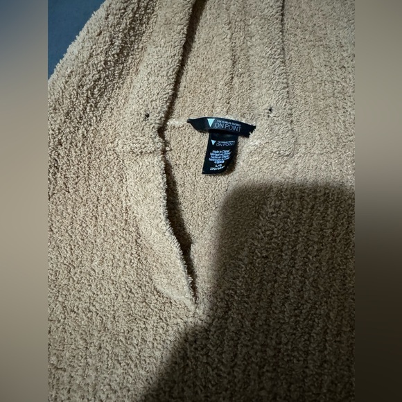 Victoria’s Secret Teddy sweater set - Picture 5 of 5